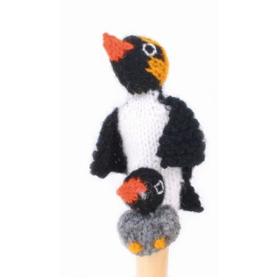 Gestrickte Fingerpuppe "Pinguin mit Kind"